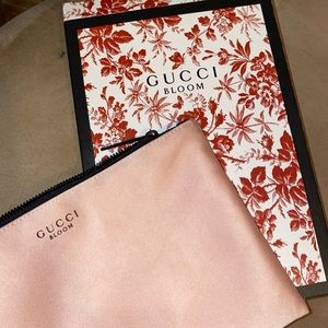 Gucci makeup case